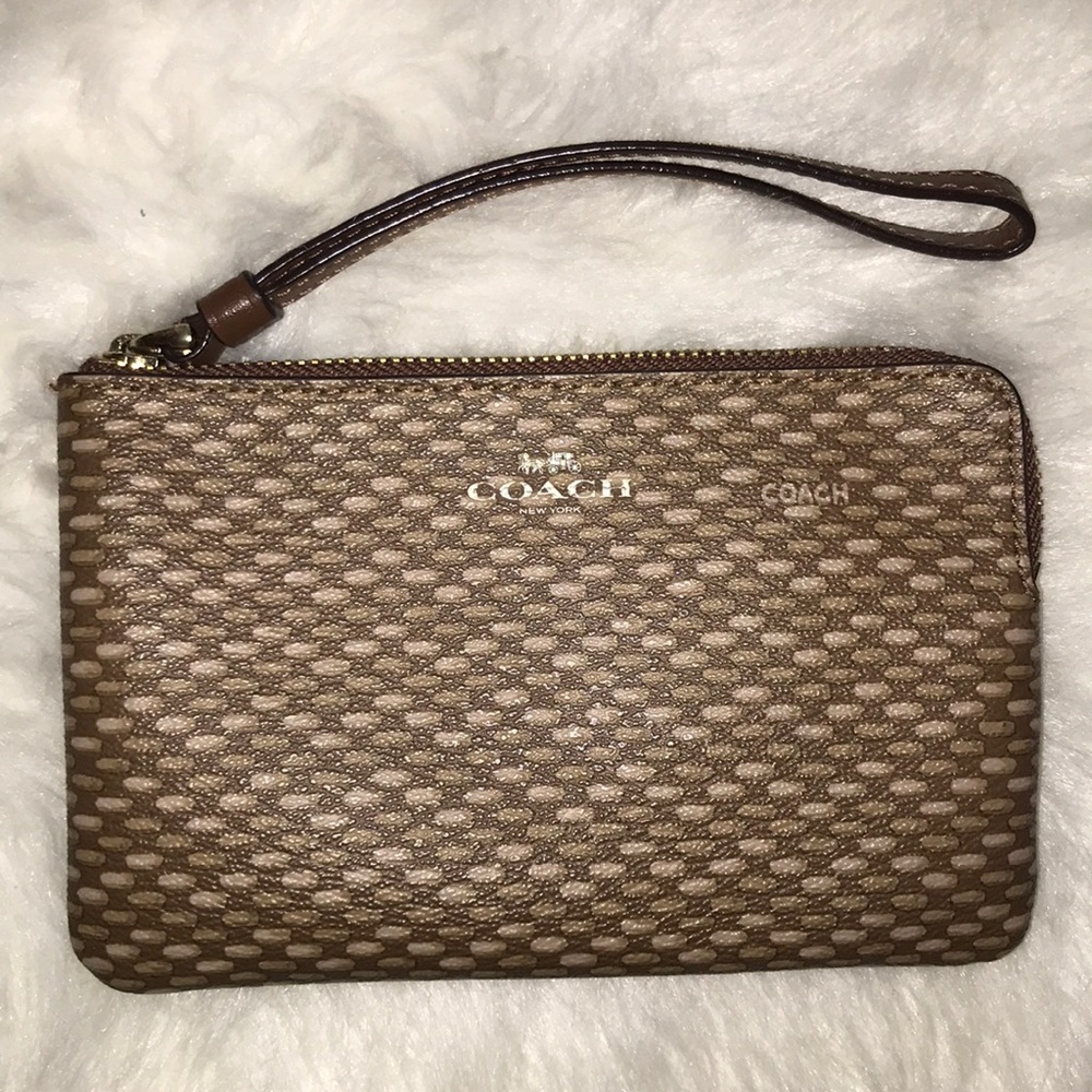 Coach classic wristlet